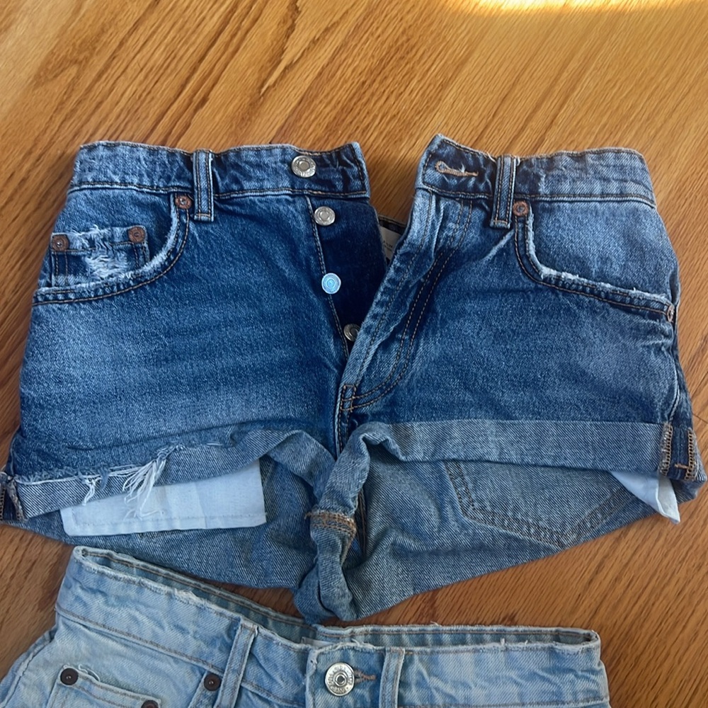 Zara size 2 Denim Blue Women's jean Shorts - Picture 2 of 6